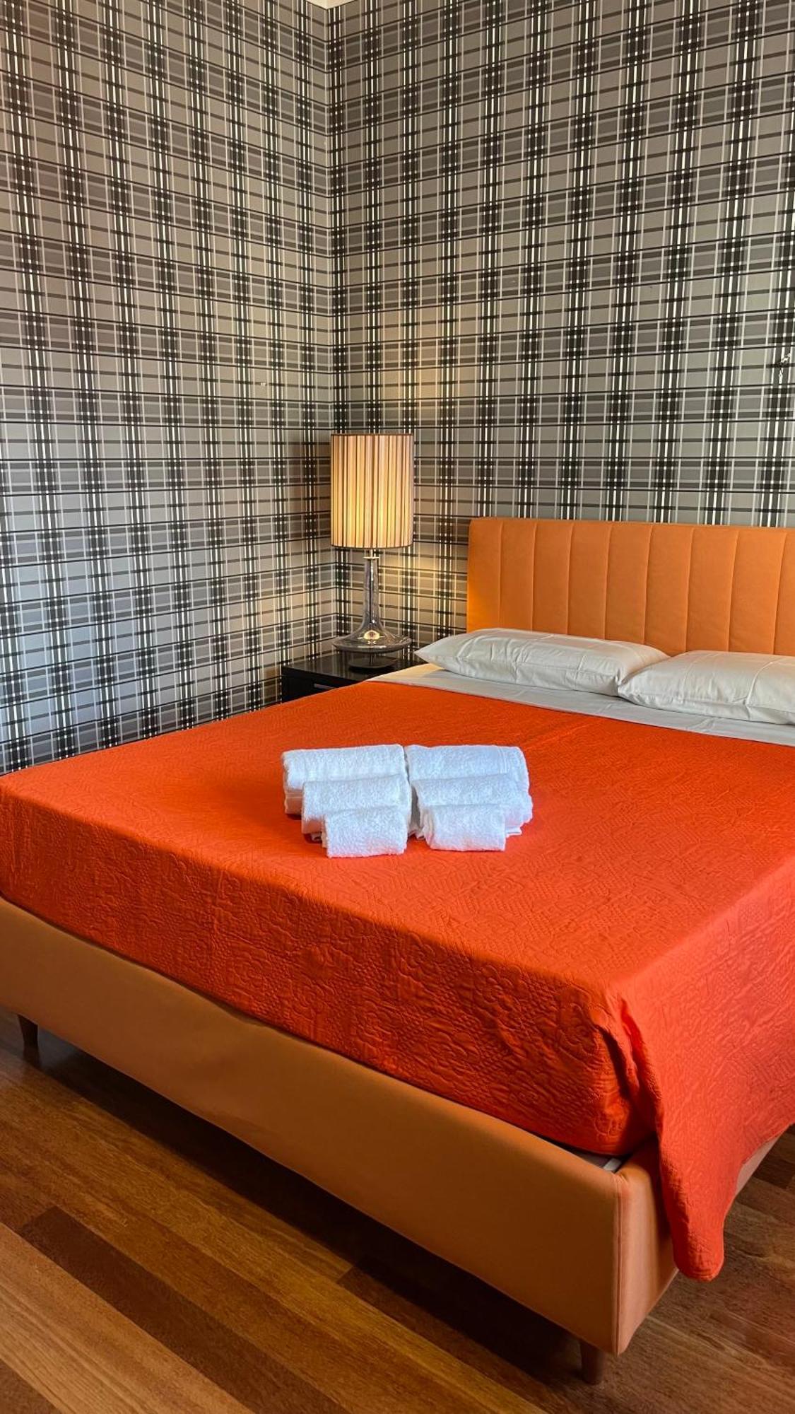 Leonardo Rooms Avellino Exterior foto
